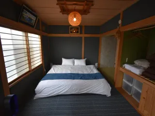 61220608-d8e9-4987-b875-1301fa04d490